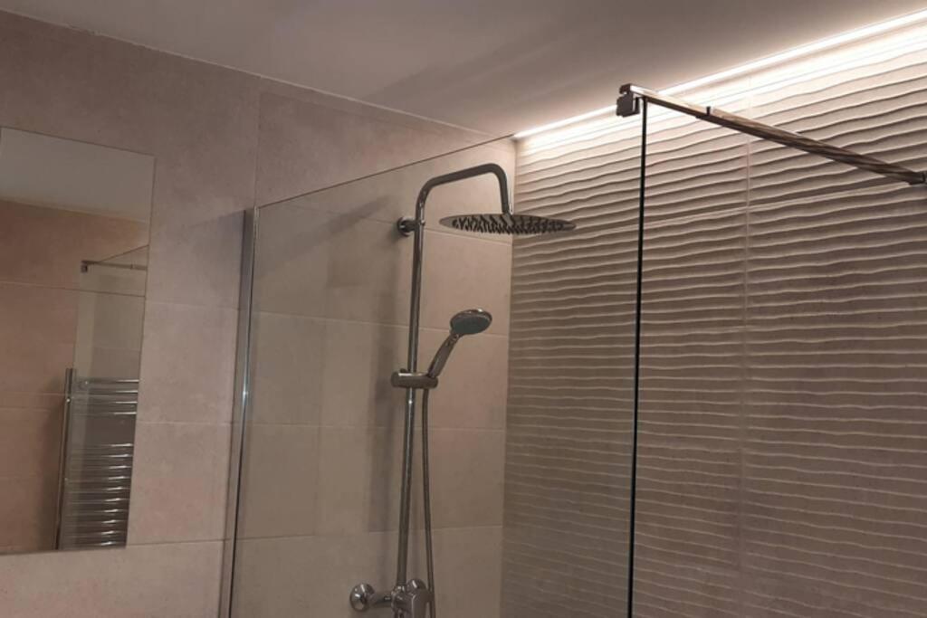 Apartamentos Milan 2 Οβιέδο Εξωτερικό φωτογραφία