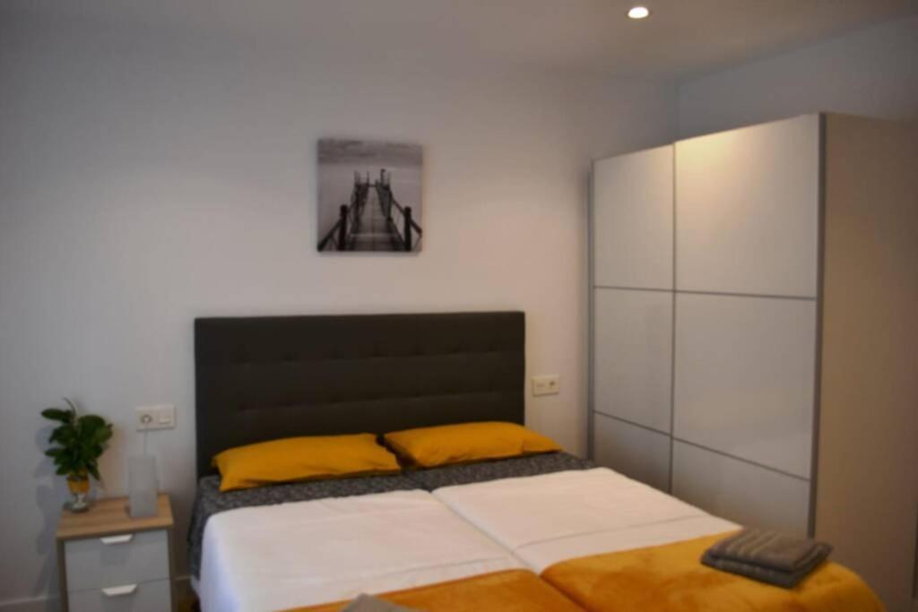 Apartamentos Milan 2 Οβιέδο Εξωτερικό φωτογραφία