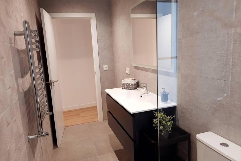 Apartamentos Milan 2 Οβιέδο Εξωτερικό φωτογραφία