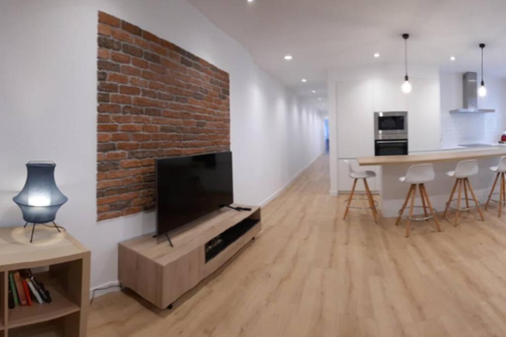 Apartamentos Milan 2 Οβιέδο Εξωτερικό φωτογραφία