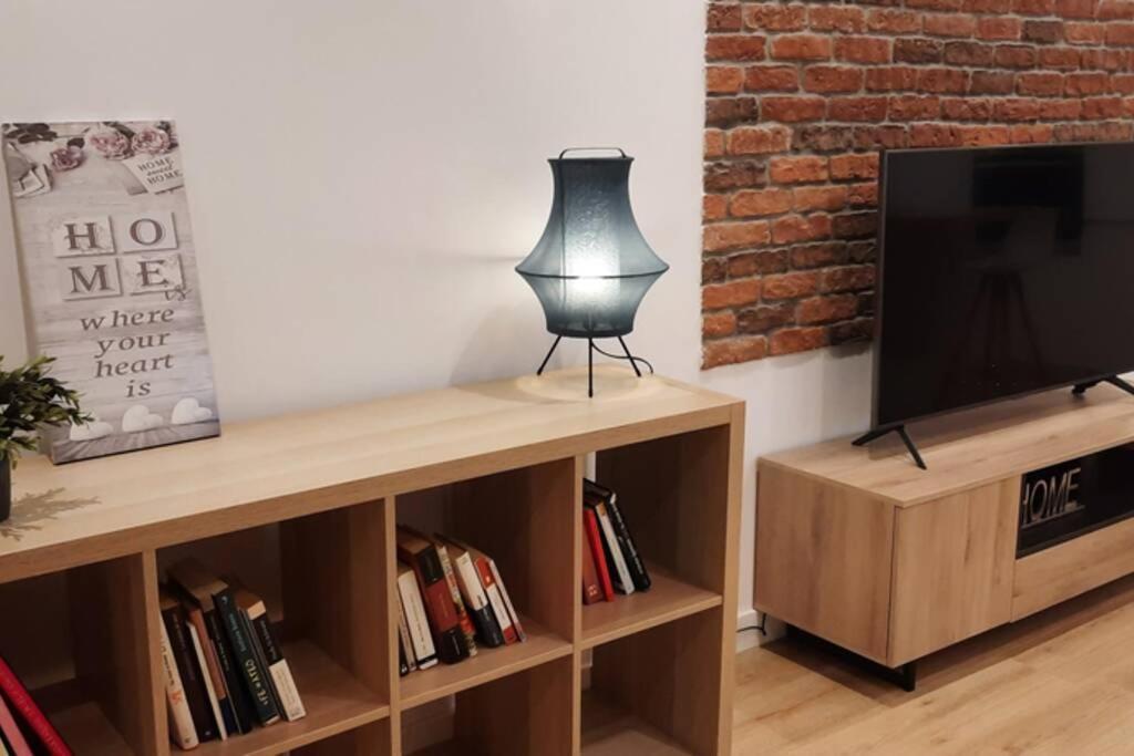 Apartamentos Milan 2 Οβιέδο Εξωτερικό φωτογραφία